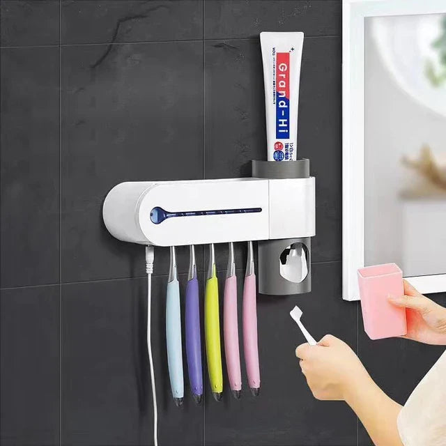 CleanBrush™ ESTERILIZADOR DE CEPILLOS UV PRO + DISPENSADOR DE PASTA - [PROMOCIÓN DISPONIBLE SOLO HOY]