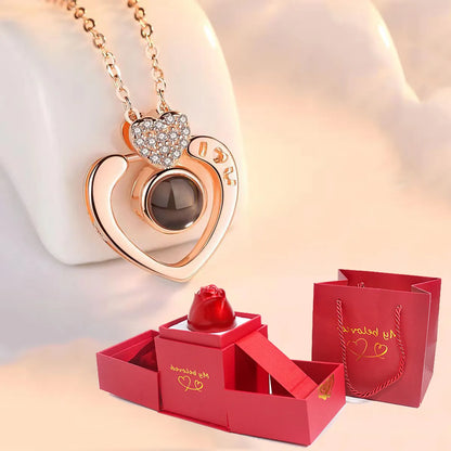 HotRose Conjunto con collar “te amo el 100 idiomas” en caja de rosa ascendente - [PROMOCIÓN DISPONIBLE SOLO HOY]
